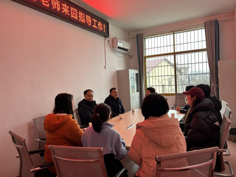   学前教育系一行走访常宁市第二幼儿园