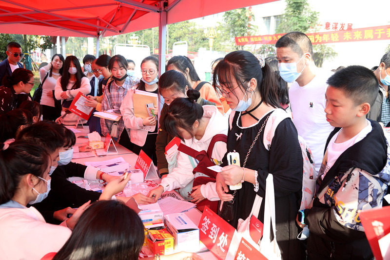 正式开学！衡阳幼高专迎来首批大学生