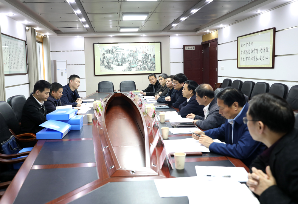 衡阳市委党史学习教育巡回指导组来我?？沟呈费敖逃谝宦盅不刂傅脊ぷ? onError=