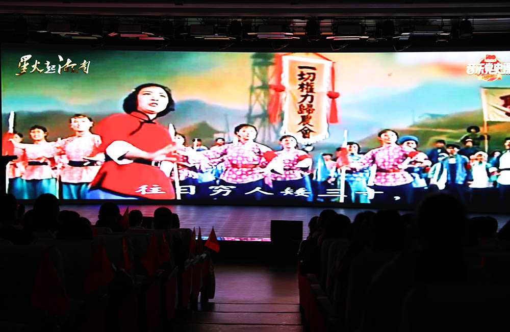 追寻历史印记，感悟红色精神 ——衡阳幼高专开展优秀青年干部学习活动