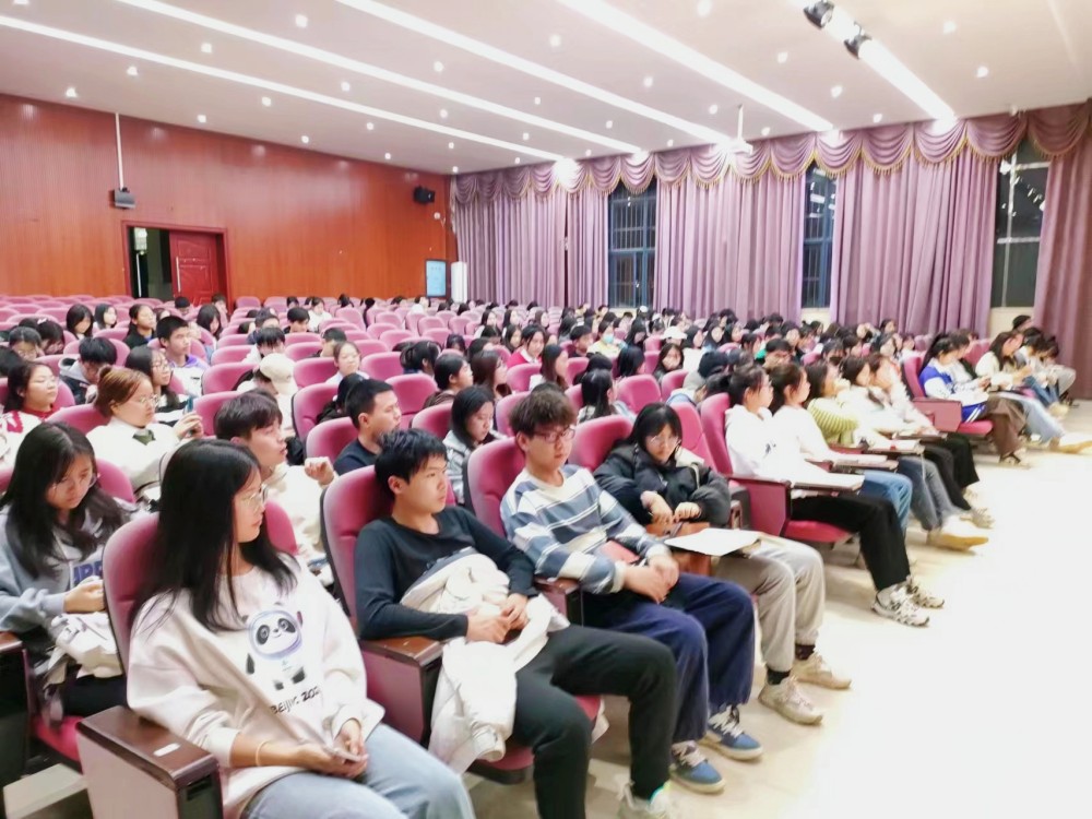 大国良师，卓越小教 ——衡阳幼儿师范高等专科学校小学教育系加强学生干部队伍建设