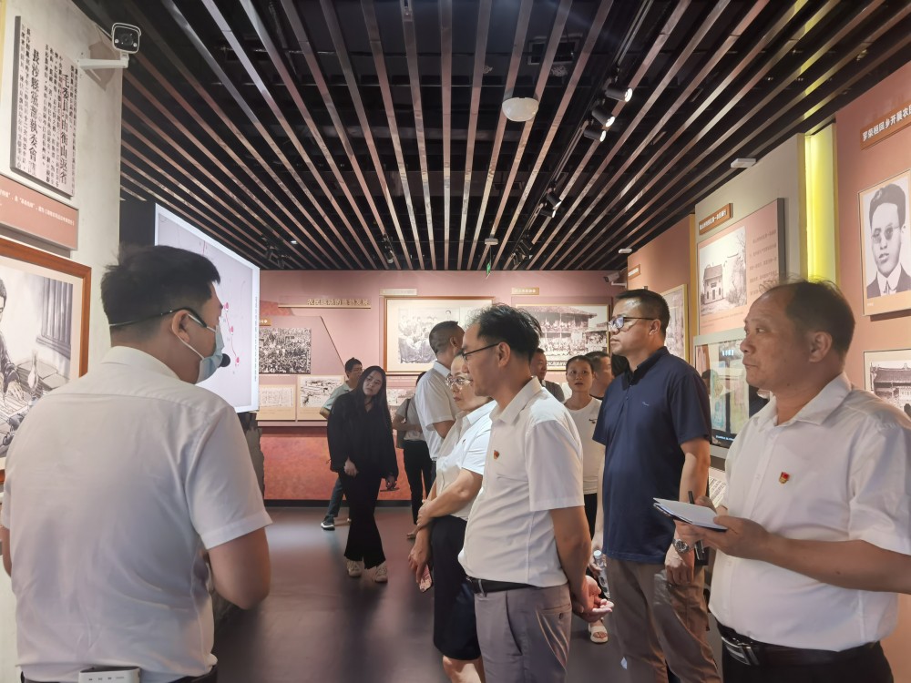 重温党史，强化主题教育感染力 ——机关第五党支部开展主题党日活动